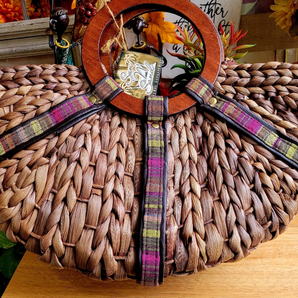 Sun N Sand Woven Moon Bag